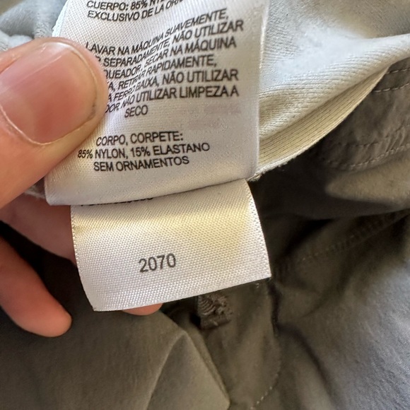 Mountain Hardware Grey Cinched Bottom Full Length Hiking Athletic Pants size 8 - Picture 8 of 9